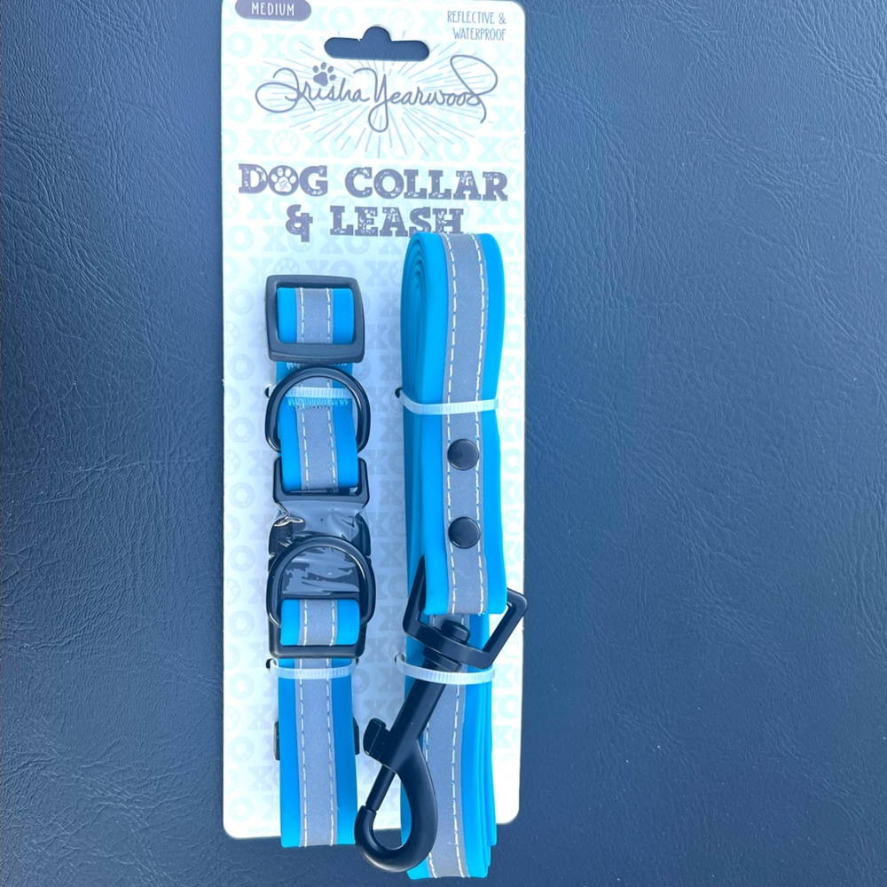 Trisha Yearwood Leash and Collor for Dog Blue Size Medium New